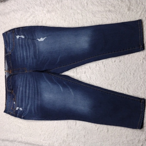 Rewind Blue Whiskering Distress Dark Wash Five Pocket High Rise Skinny Leg Jean - Picture 2 of 13